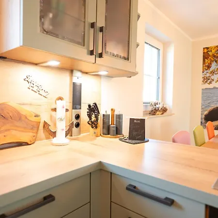 Veronika An Der Ueselitzer Wiek * Mellnitz