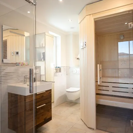 Veronika An Der Ueselitzer Wiek * Mellnitz